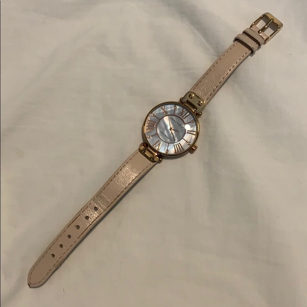 Watch - Picture 2 of 4